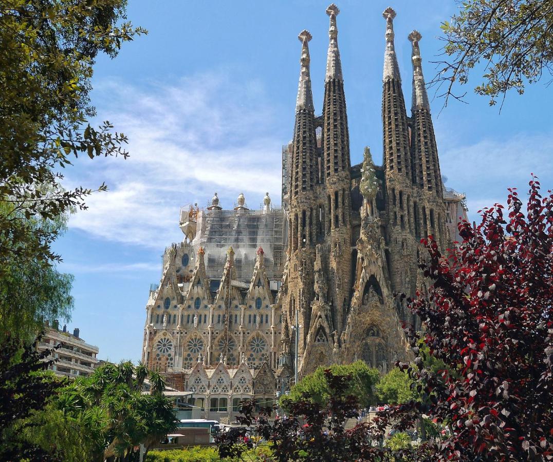 Girona - Modernist Apartments Next To Paseo De Gracia บาร์เซโลนา ภายนอก รูปภาพ