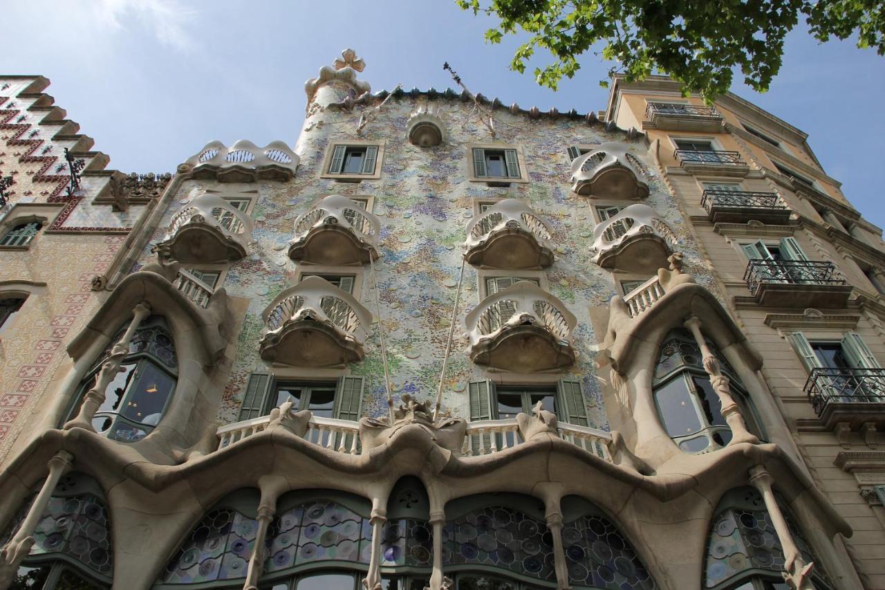Girona - Modernist Apartments Next To Paseo De Gracia บาร์เซโลนา ภายนอก รูปภาพ
